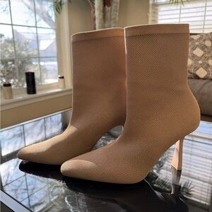 Zara Chic Beige Heeled Boots